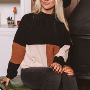 Vermont color block black sweater
